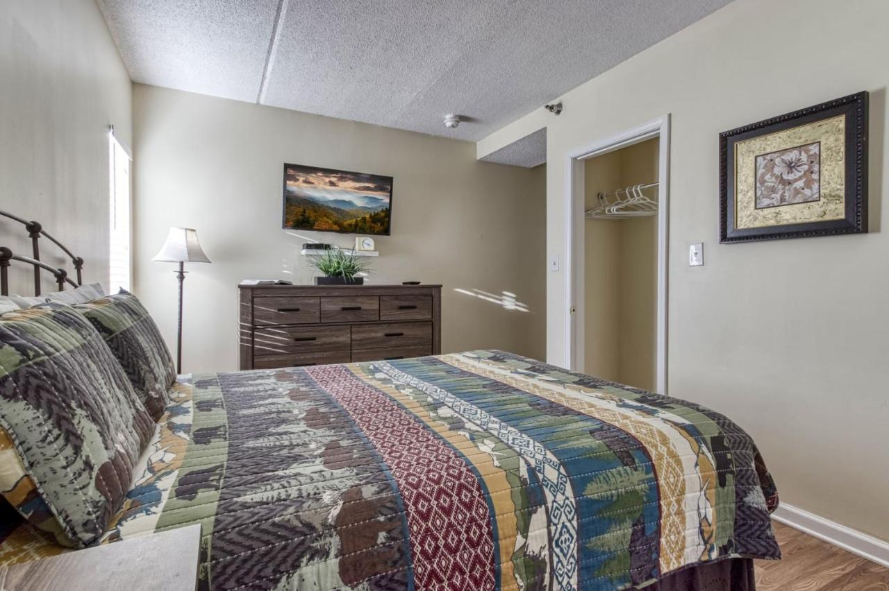 Gatlinburg Towers Condo Unit 501 - Great Location! Close To Town! Condo Екстериор снимка